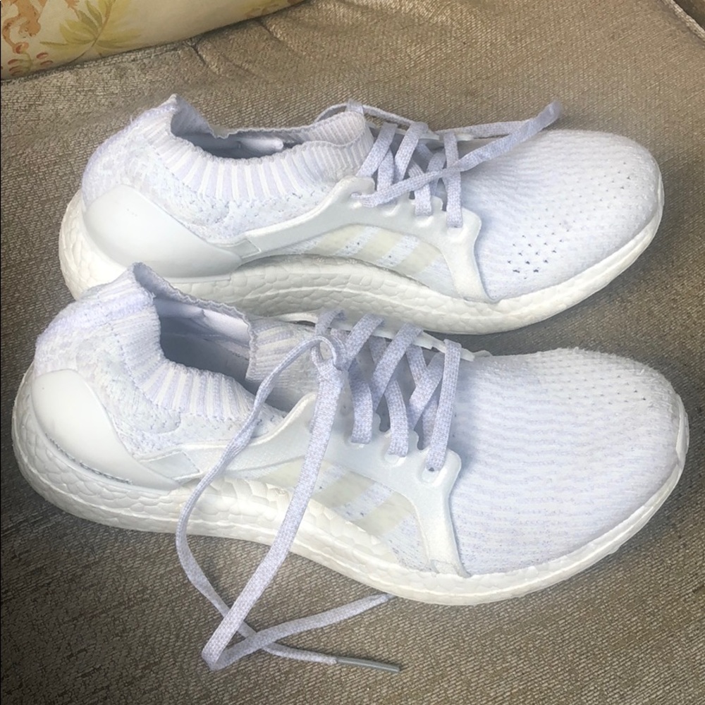 WHITE ADIDAS ULTRABOOST X